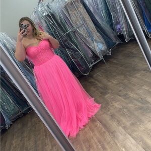 Selling my prom dress from 2024!